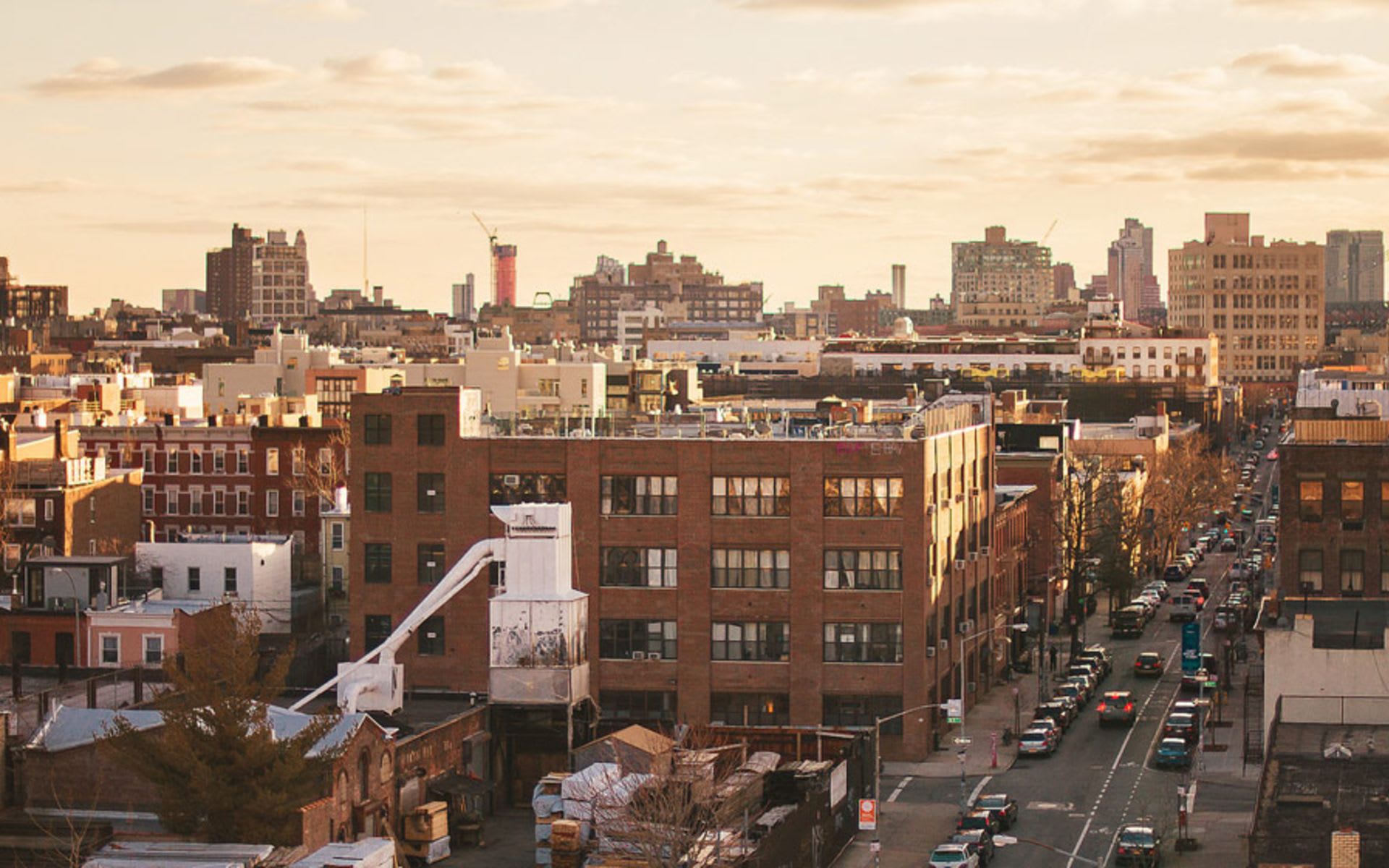 Williamsburg Neighborhood Guide MiTeam