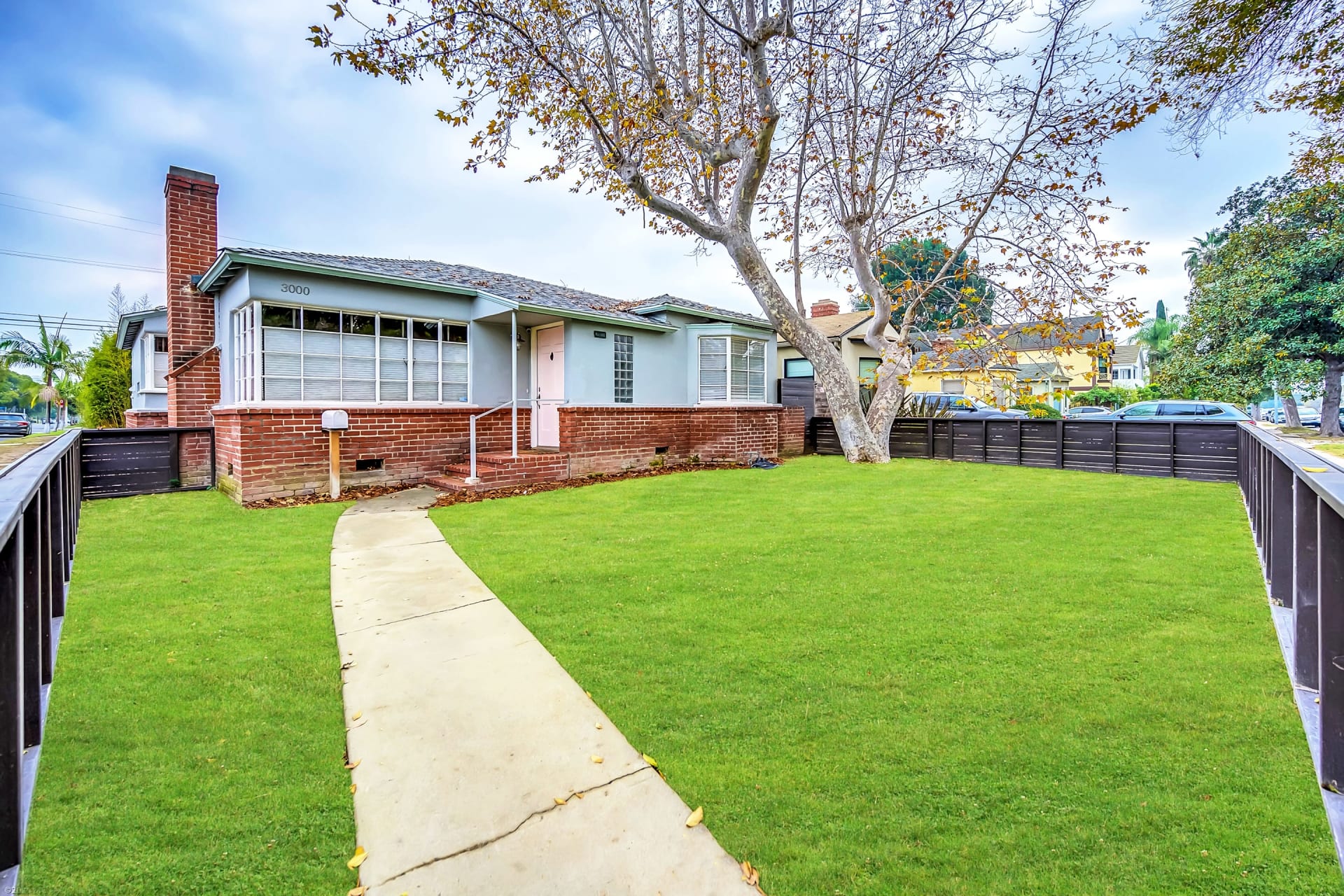 3000-castle-heights-ave-los-angeles-ca-90034