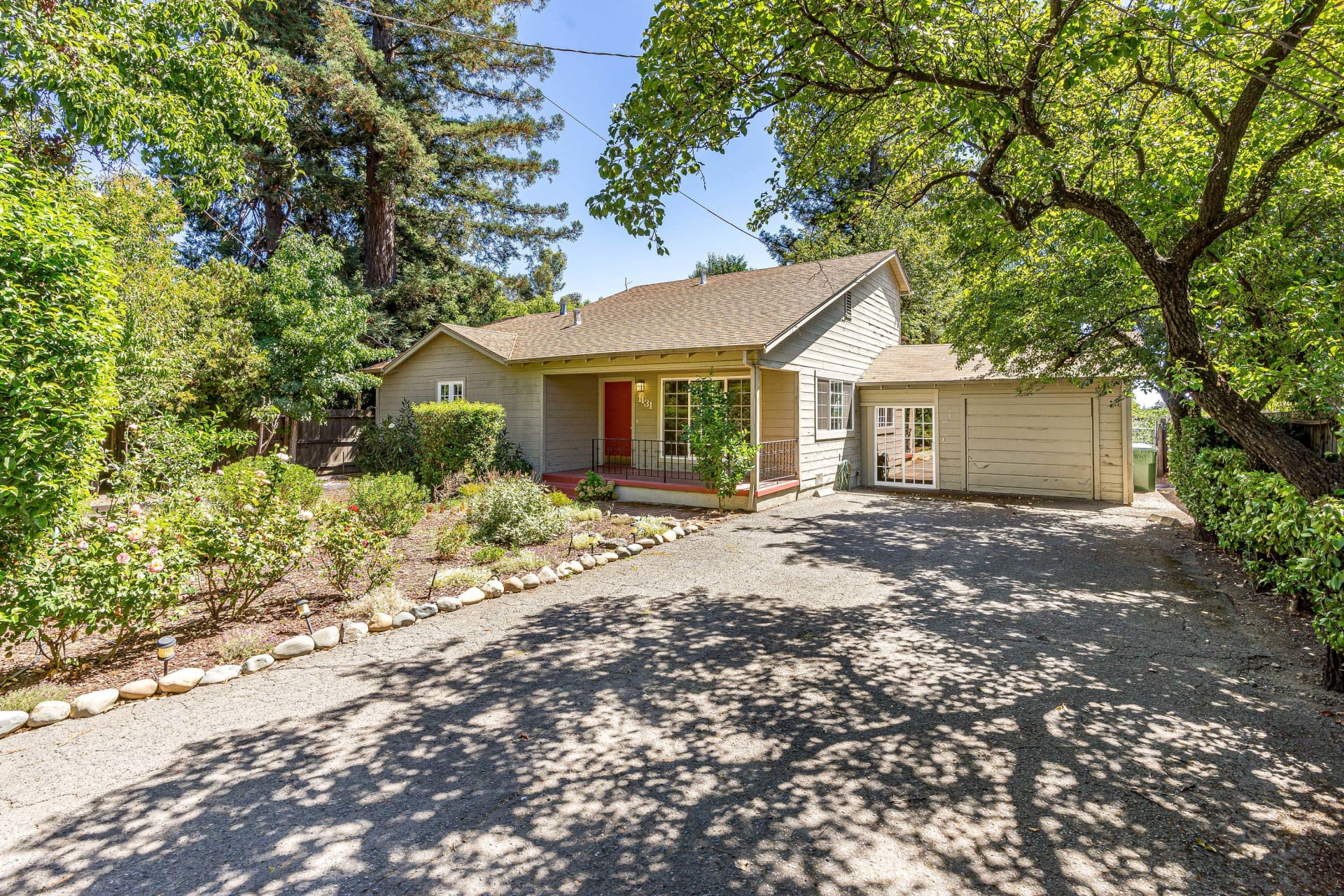 Rutherford Cottage 1131 Rutherford Road Yvonne Rich