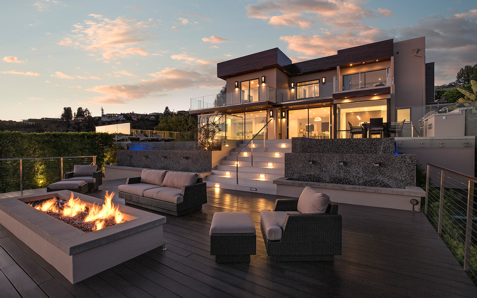 1575 Haslam Ter, Sunset Strip, California 90069 Hilton & Hyland