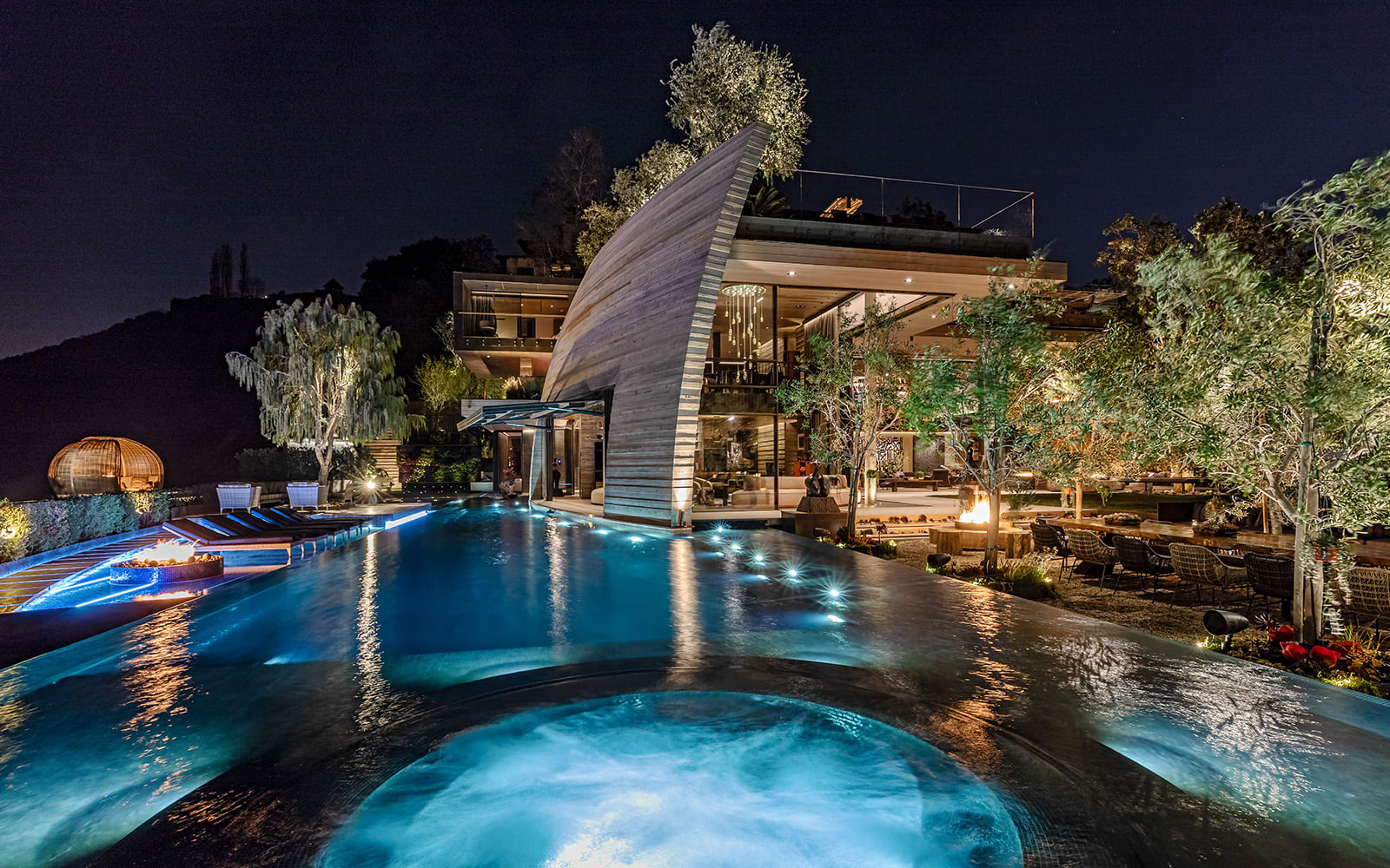 1601 San Onofre Dr, Pacific Palisades, CA 90272 Hilton & Hyland(07)