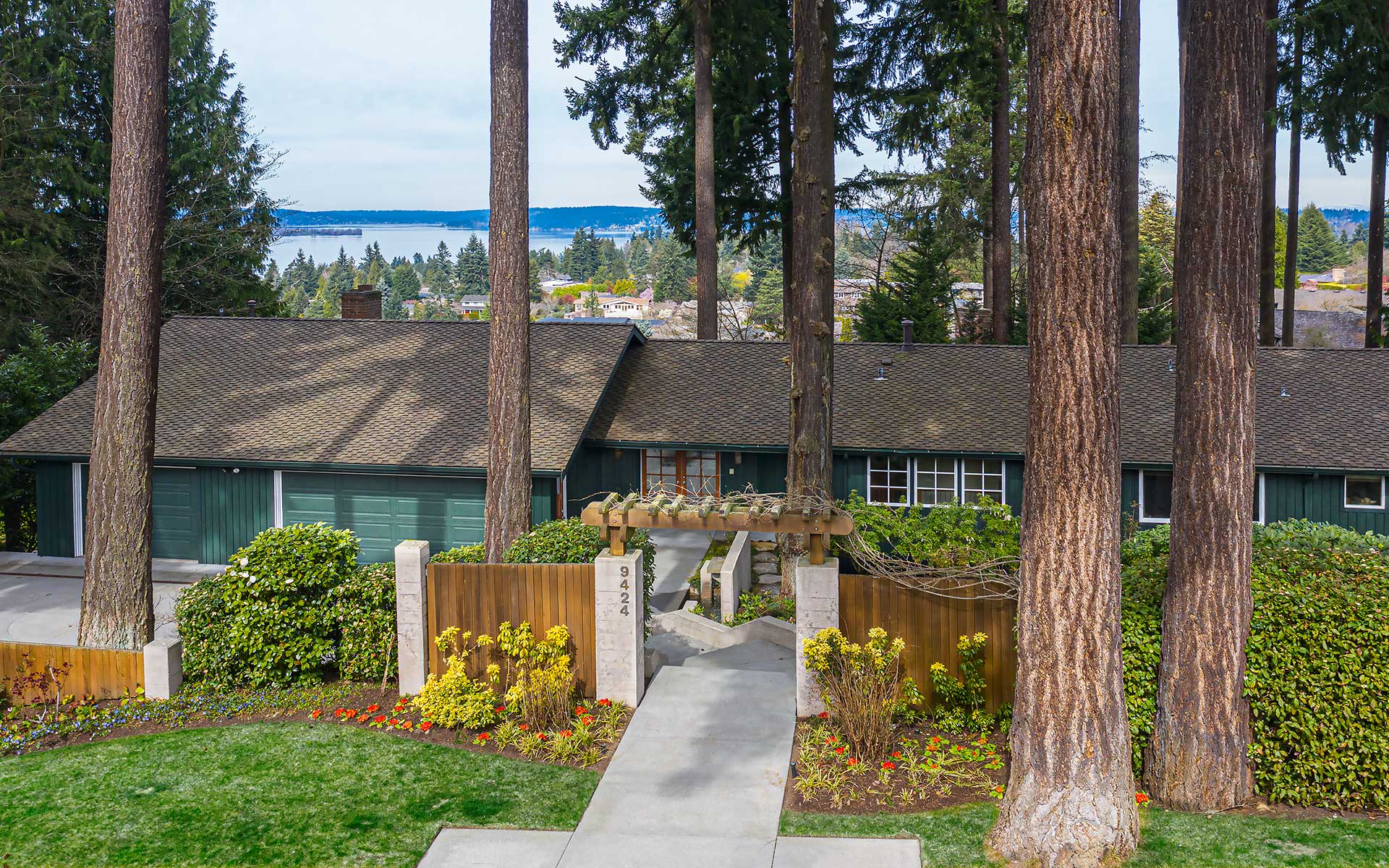 Northwest Style & Views on Clyde Hill