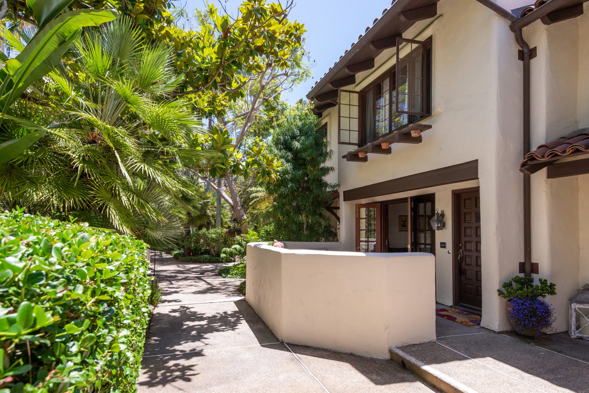 8694 Villa La Jolla Drive, Unit 3 La Jolla