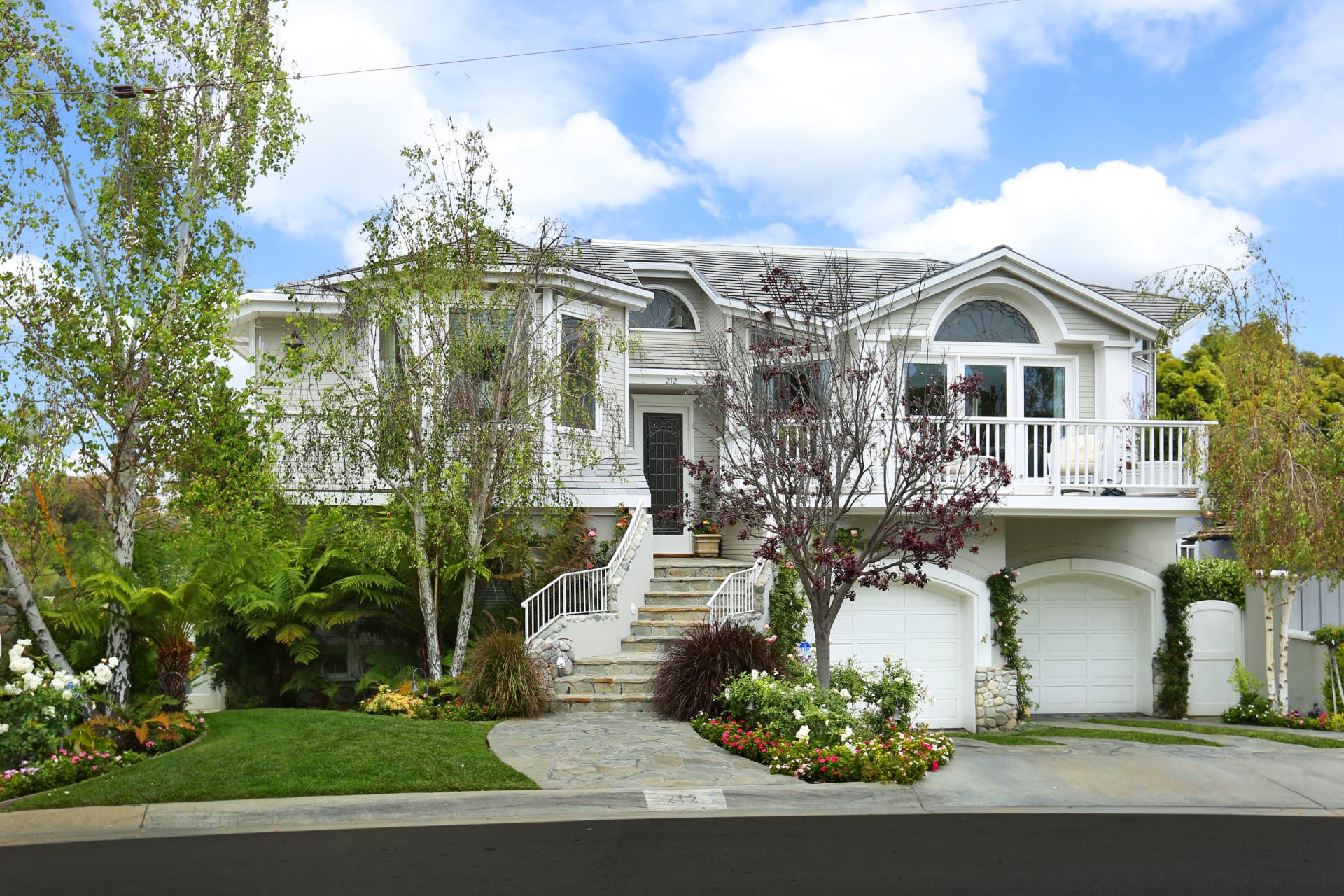 Newport Heights Community Guide Laurie Eastman