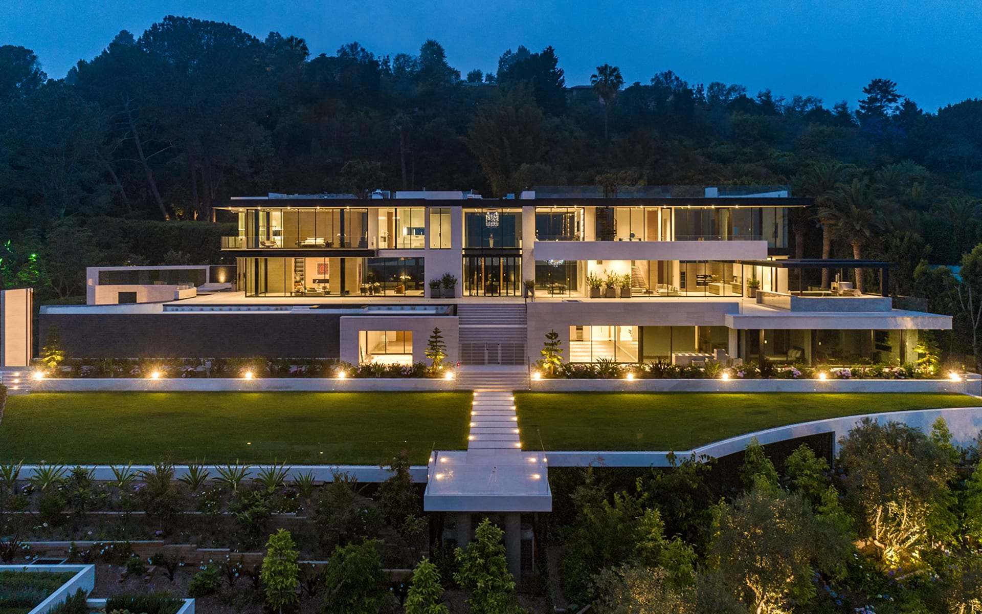 908 BEL AIR RD, Los Angeles, CA 90077 Hilton & Hyland