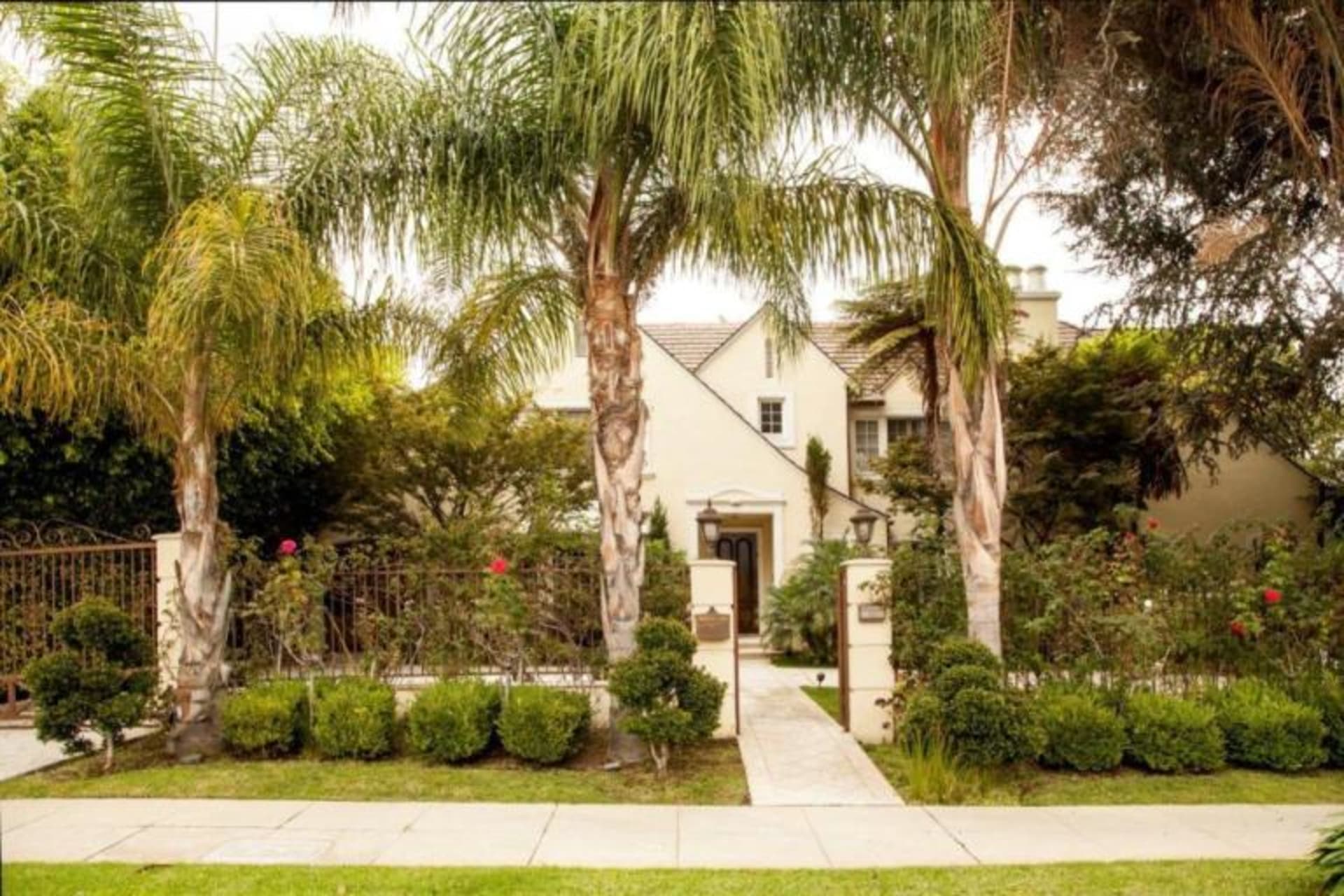 New Luxury Lease in the Beverly Hills Flats