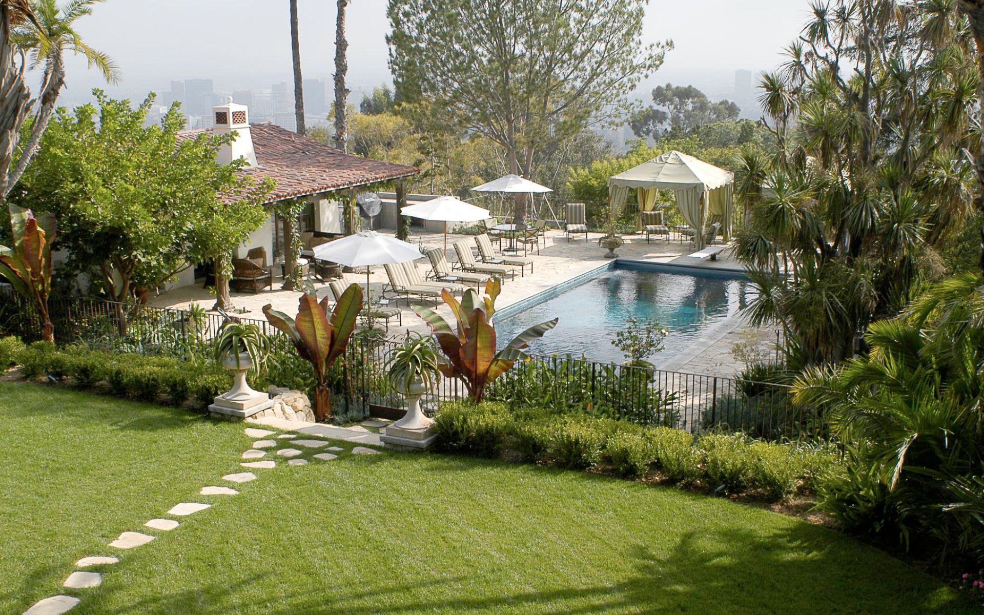 900 Airole Way, BelAir, CA 90077 Hilton & Hyland