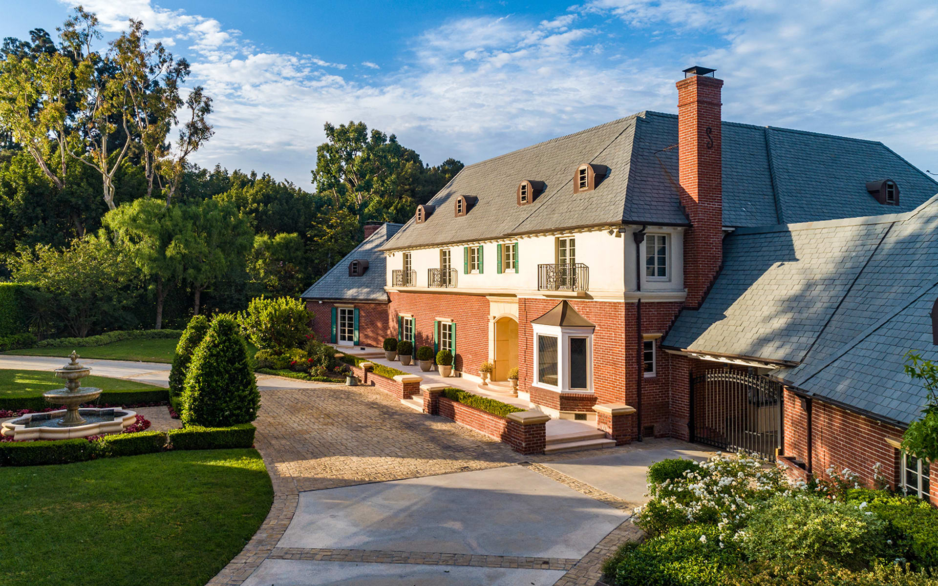 816 N ALPINE DR, Beverly Hills, CA 90210 Hilton & Hyland