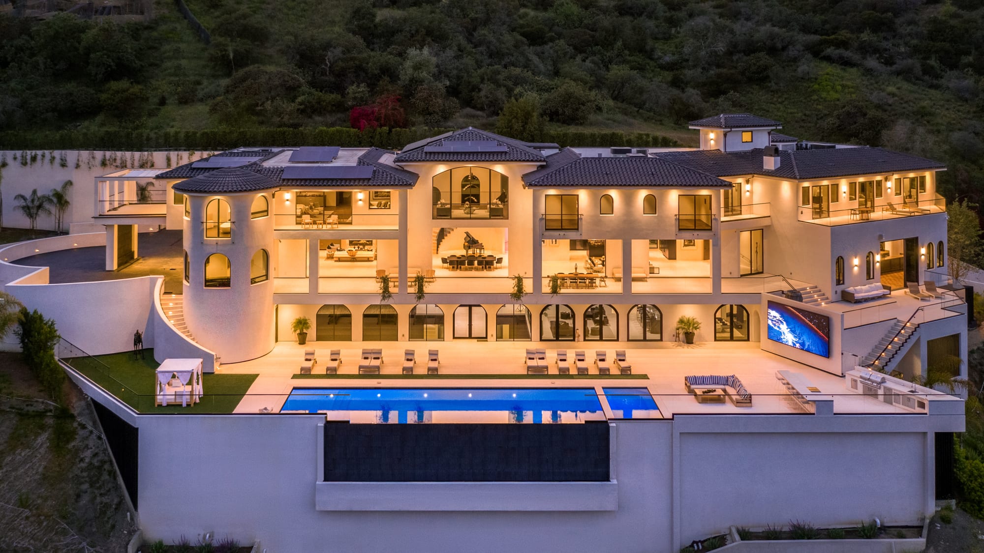 Hilton Hyland Beverly Hills Real Estate Agents