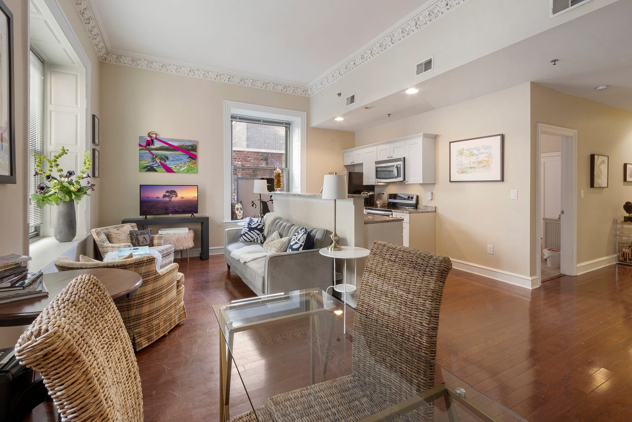 1811 Chestnut Street, #105, Philadelphia PA 19103 | PAPH842408 | The Sells Philly Team