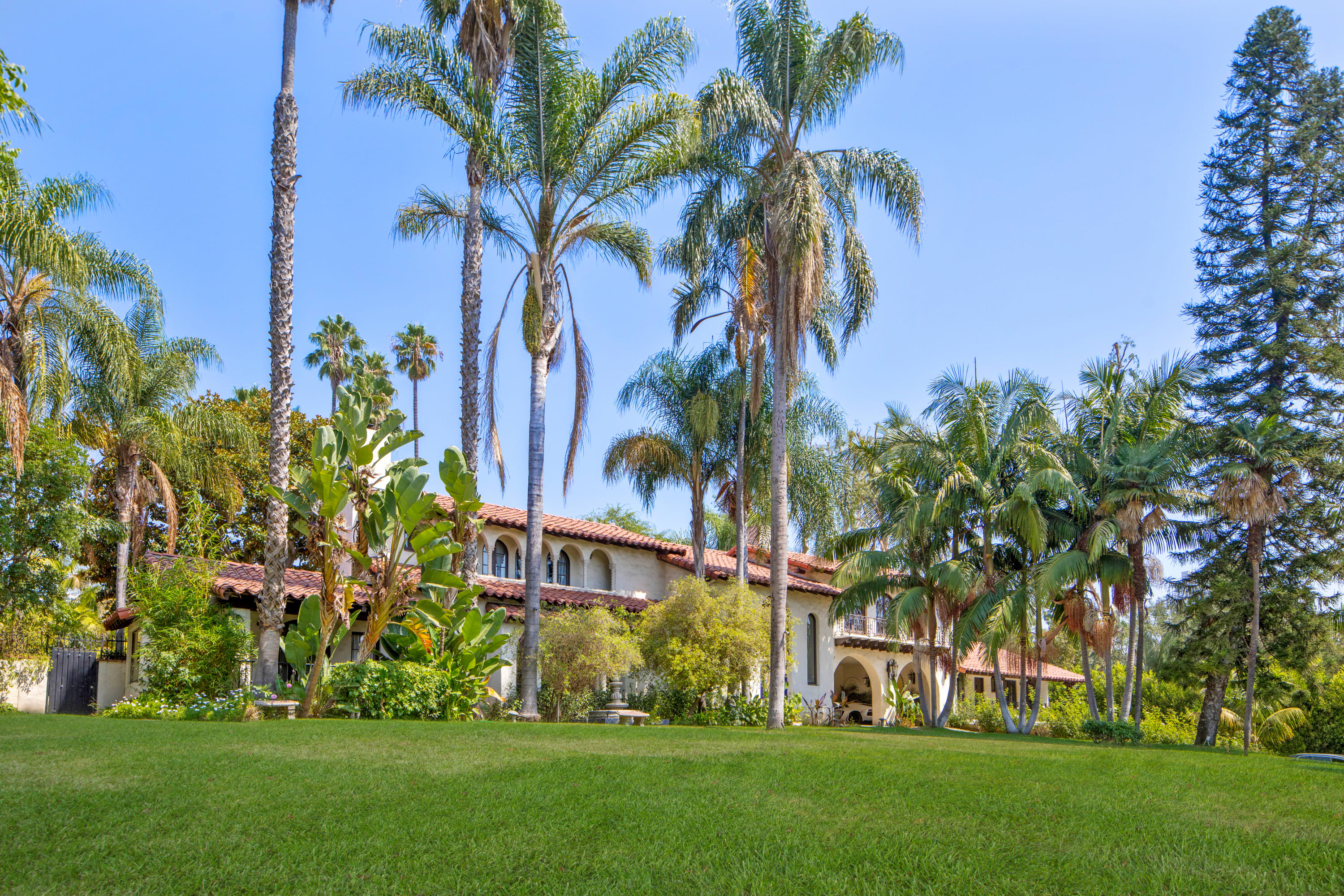 ICONIC BEVERLY HILLS SPANISH