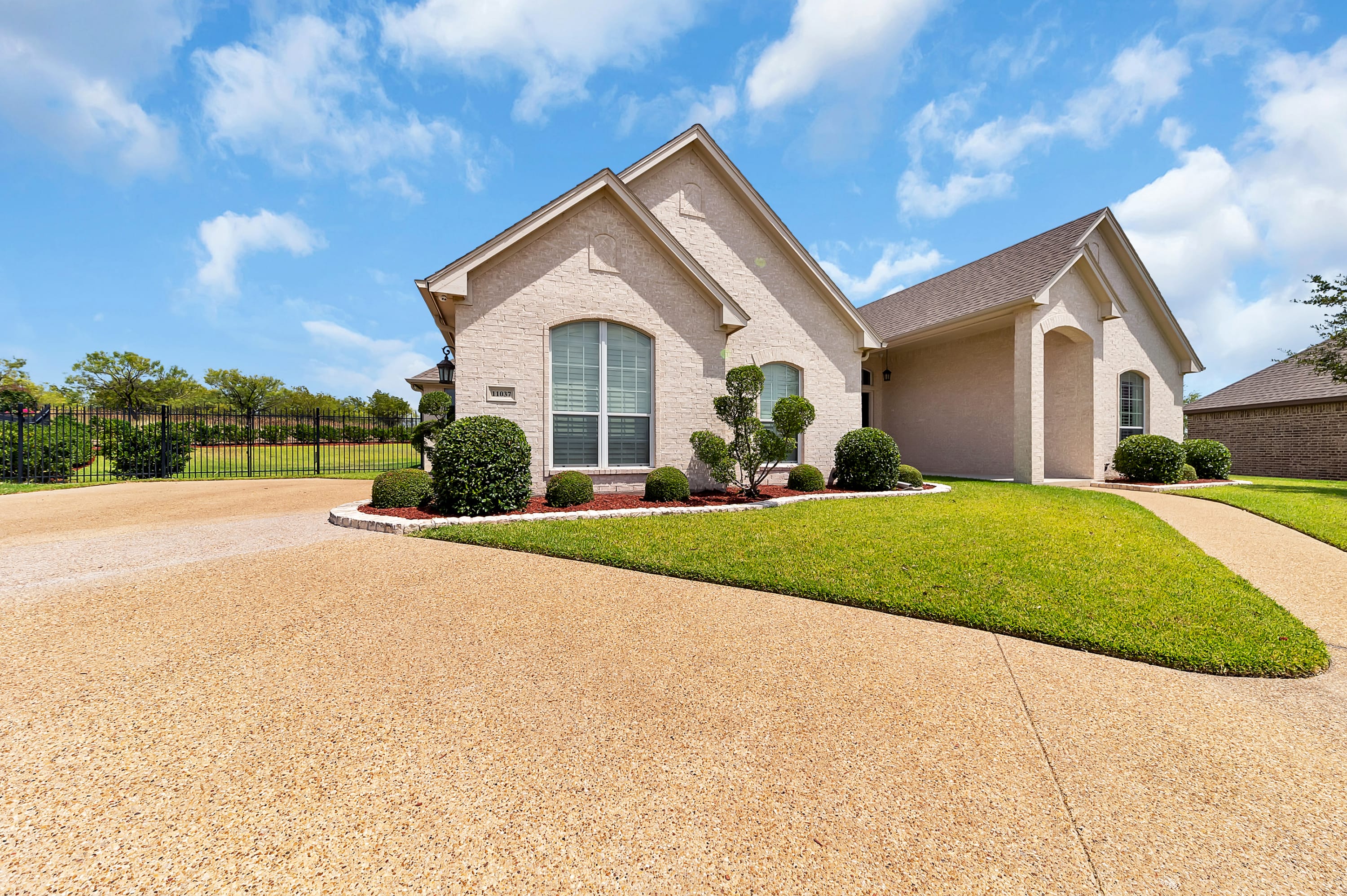 11037 Hawkins Home Blvd