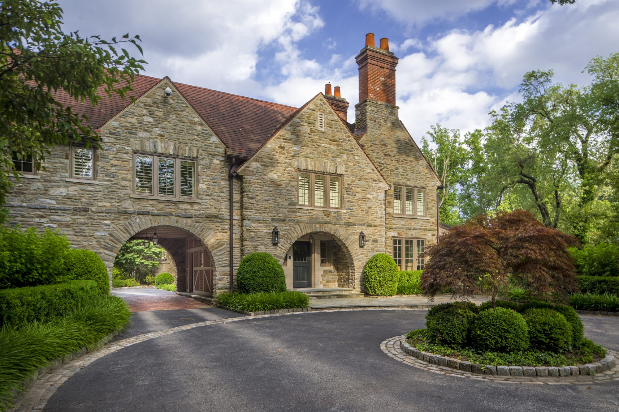 The Robin Gordon Group Main Line Philadelphia Real Estate Agents