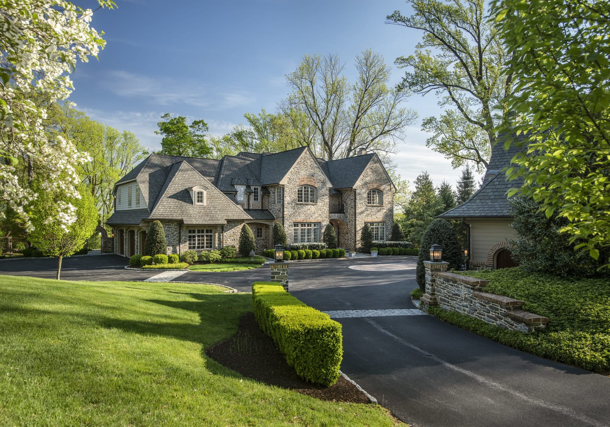 The Robin Gordon Group Main Line Philadelphia Real Estate Agents