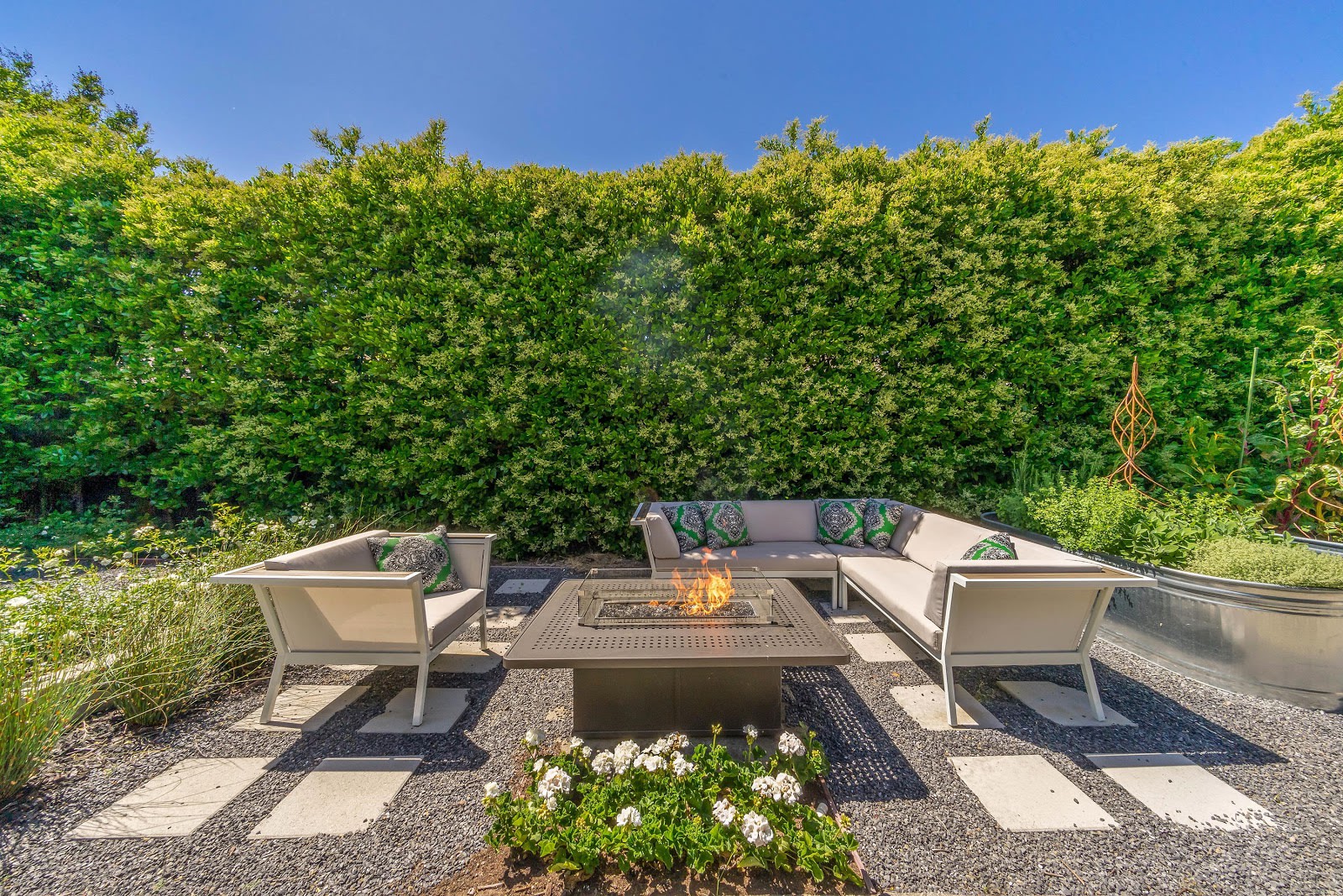 4 Ways to Spruce Up Your Napa Valley Yard | Yvonne Rich