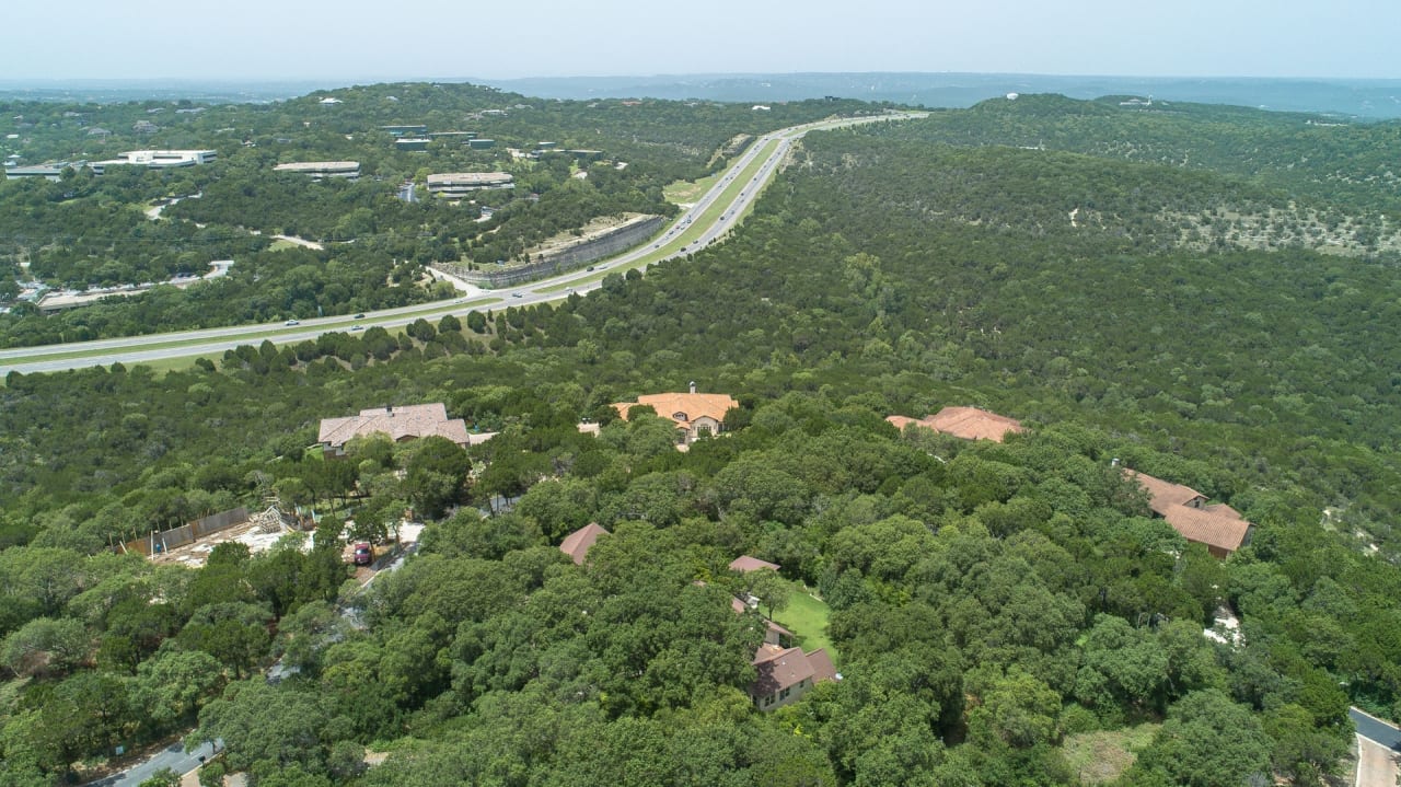 2000 Yaupon Valley Road Joanie Capalupo Compass Real Estate Austin