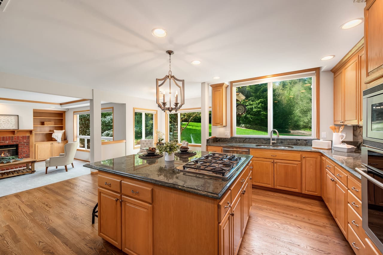 Woodinville, WA Lake of the Woods The Reese Real Estate Team