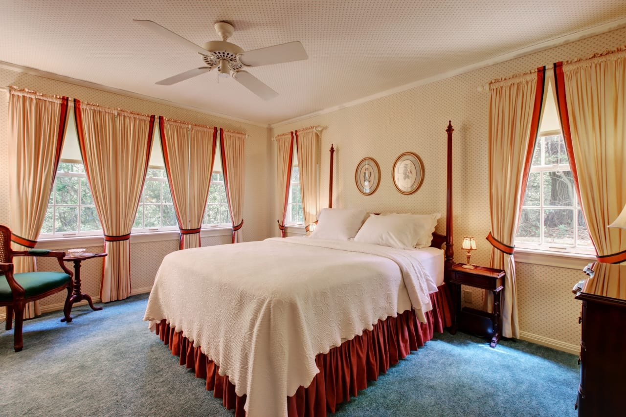 2000 Yaupon Valley Road Joanie Capalupo Compass Real Estate Austin