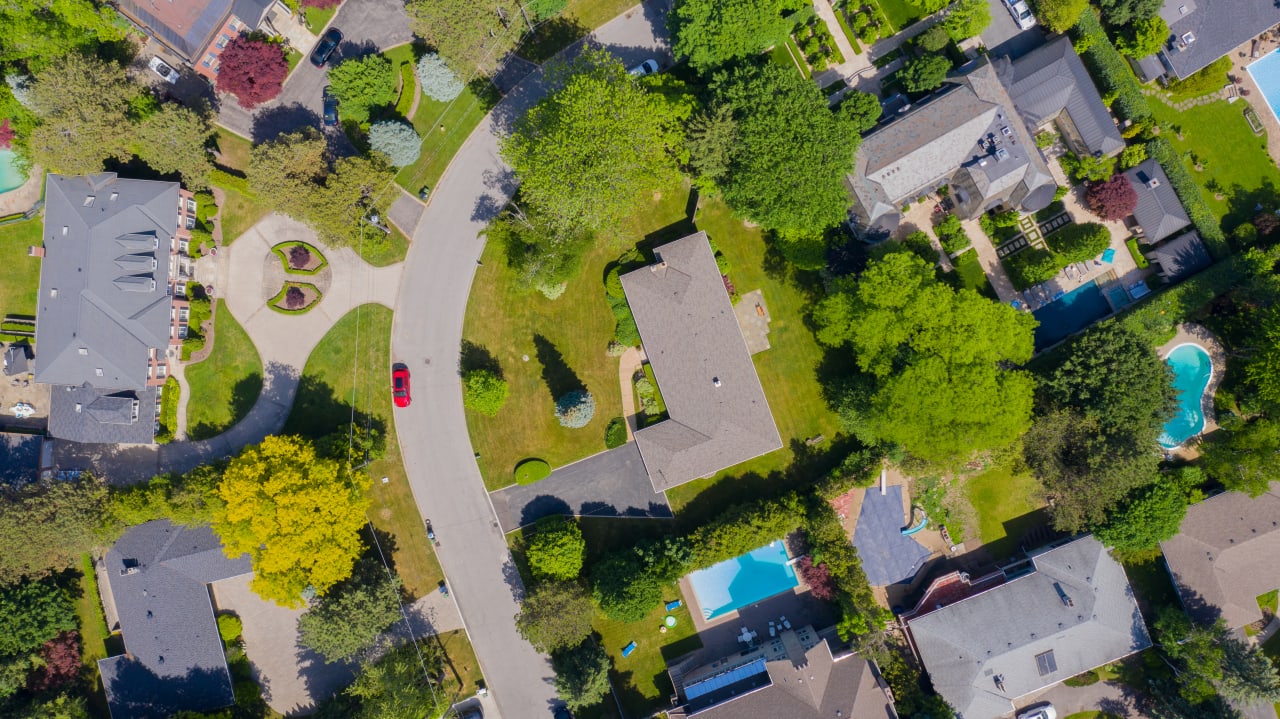 SOLD Exclusive & Desirable Locale Barry Cohen Homes