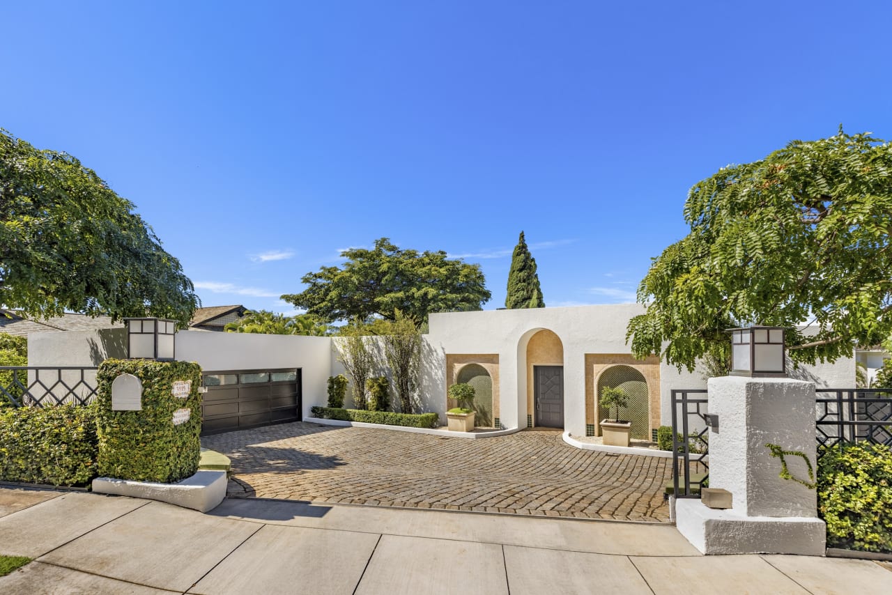 3919 Noela Place Honolulu, HI 96815 Tracy Allen