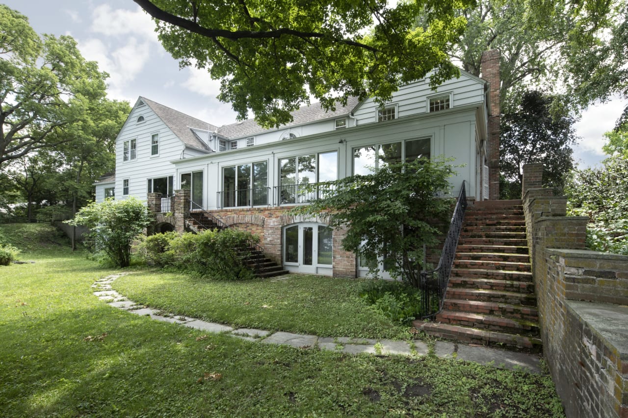 Unparalleled Offering in the Prime, Historic and Estate Area of Maplewoods