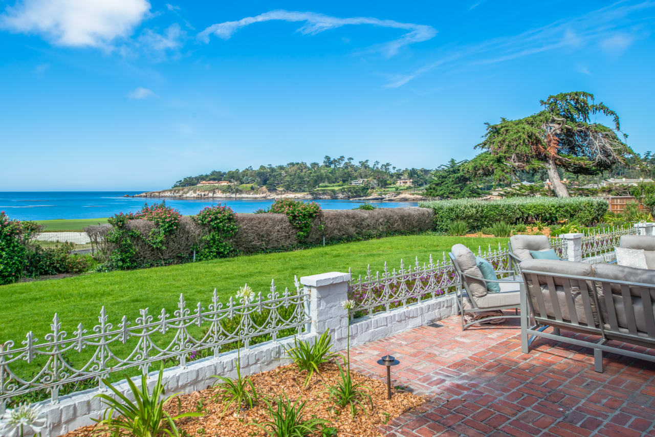 18 - Pebble Beach Luxury Rental