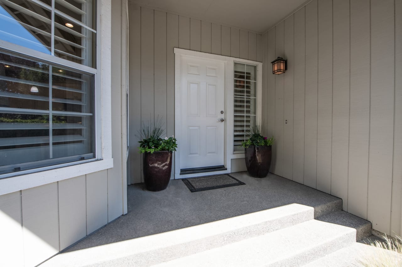 Remodeled Contemporary Townhome