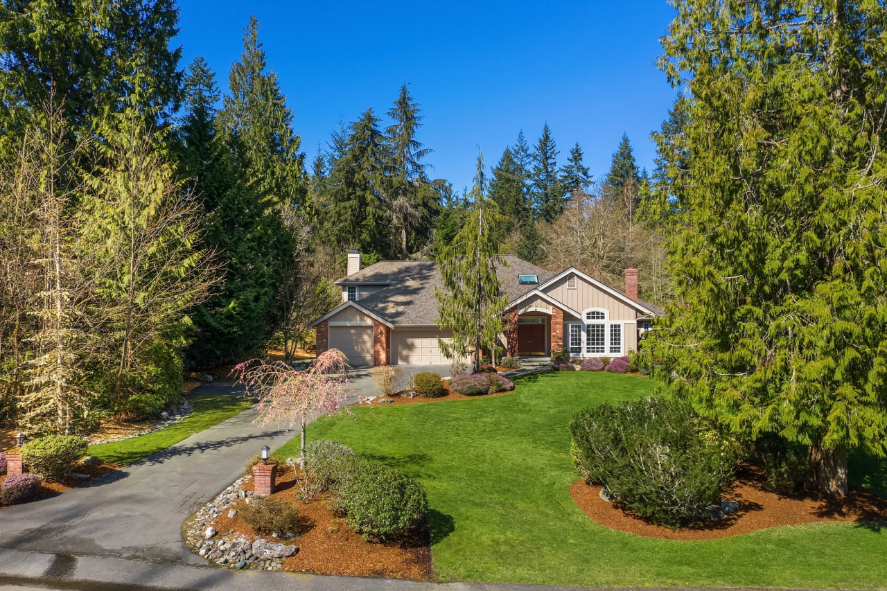 Woodinville, WA Lake of the Woods The Reese Real Estate Team