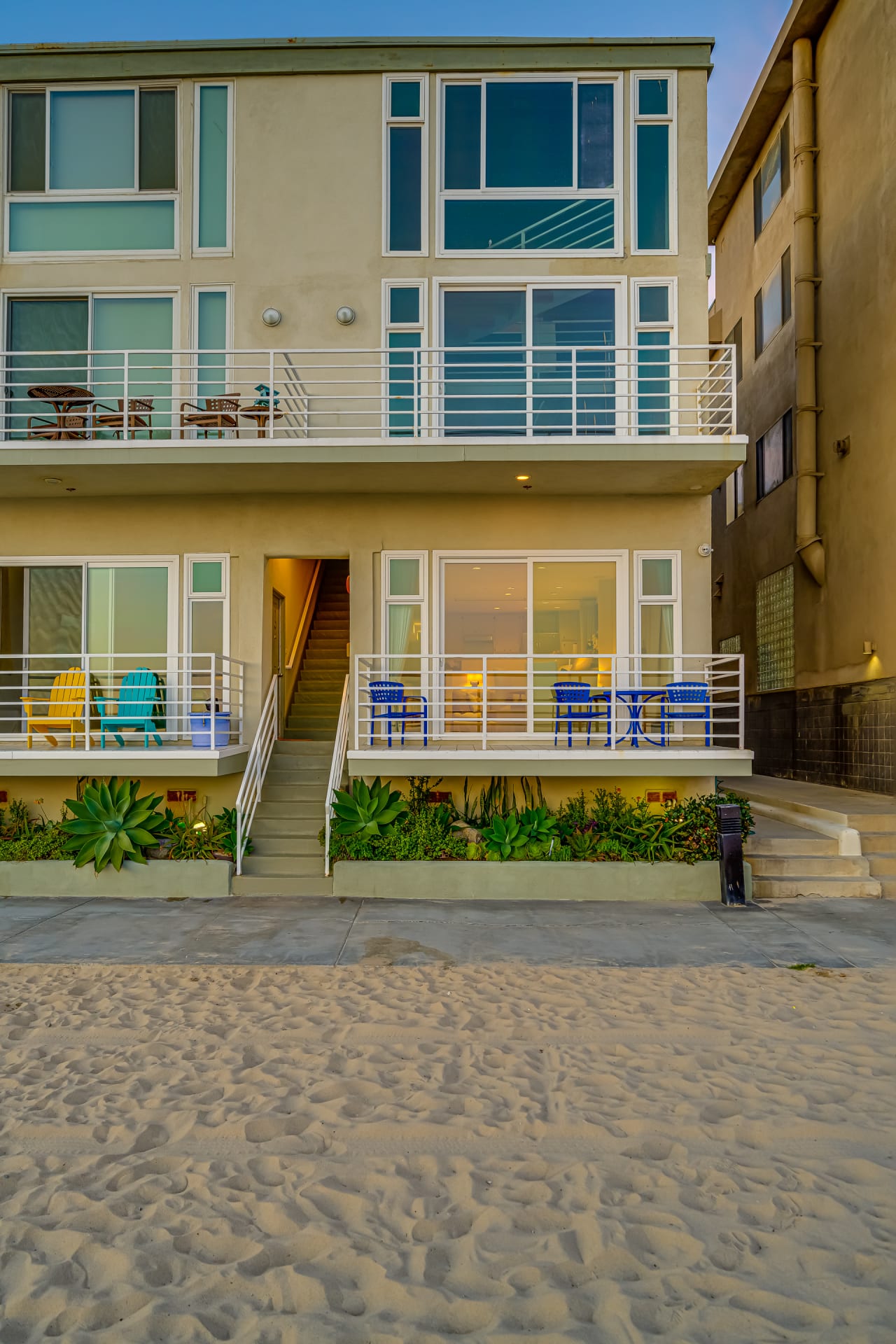 4403 Ocean Front Walk, #203