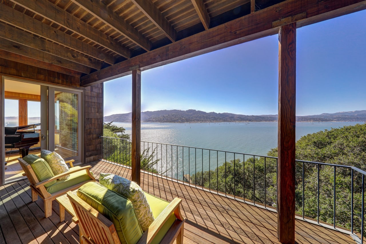 Architecturally Stunning with Captivating Views