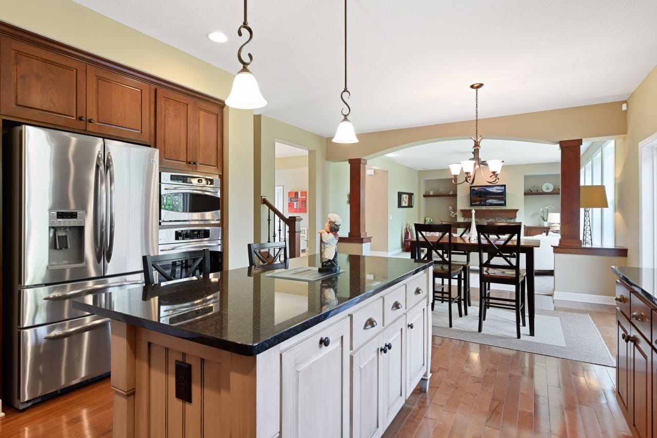 6875 Lake Harrison Circle, Chanhassen