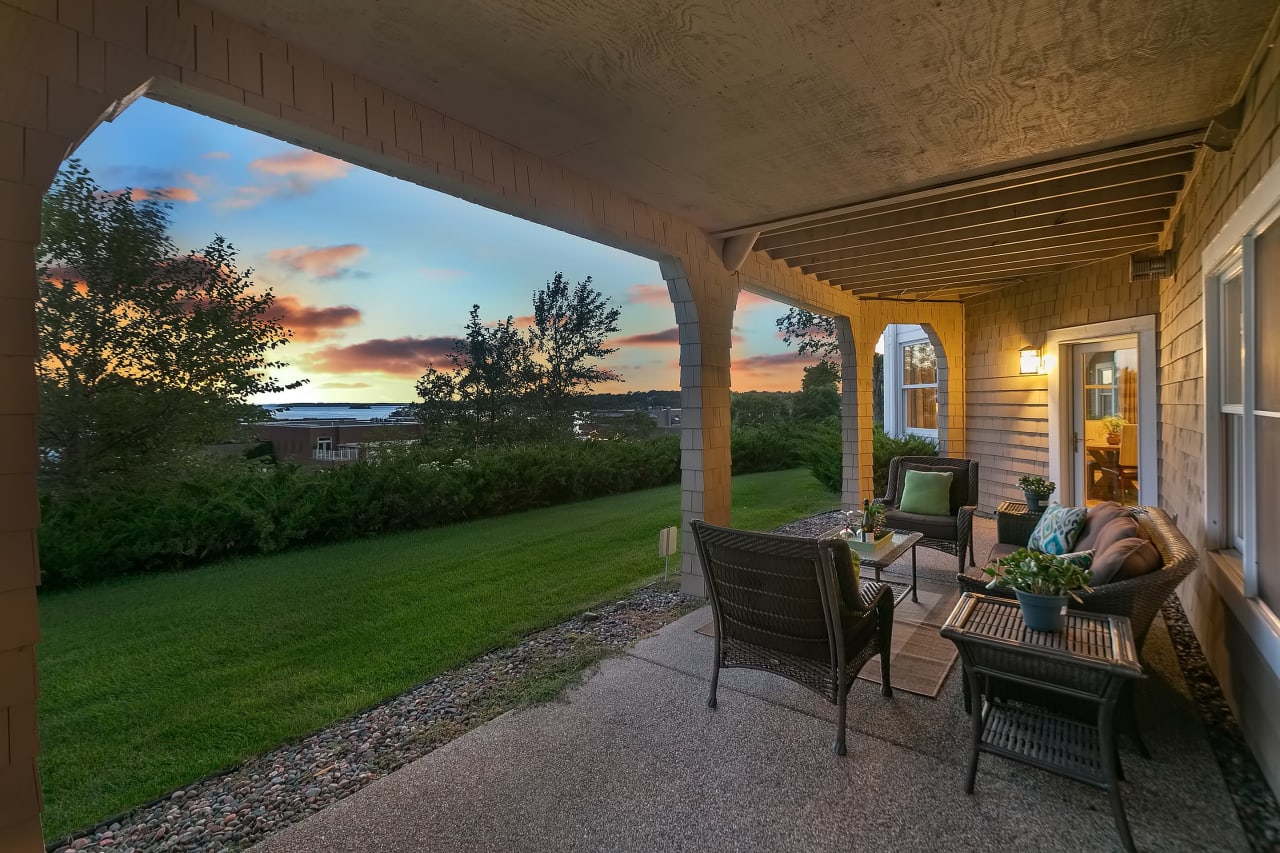 Stunning Downtown Wayzata Townhome // Wayzata Bay Views!