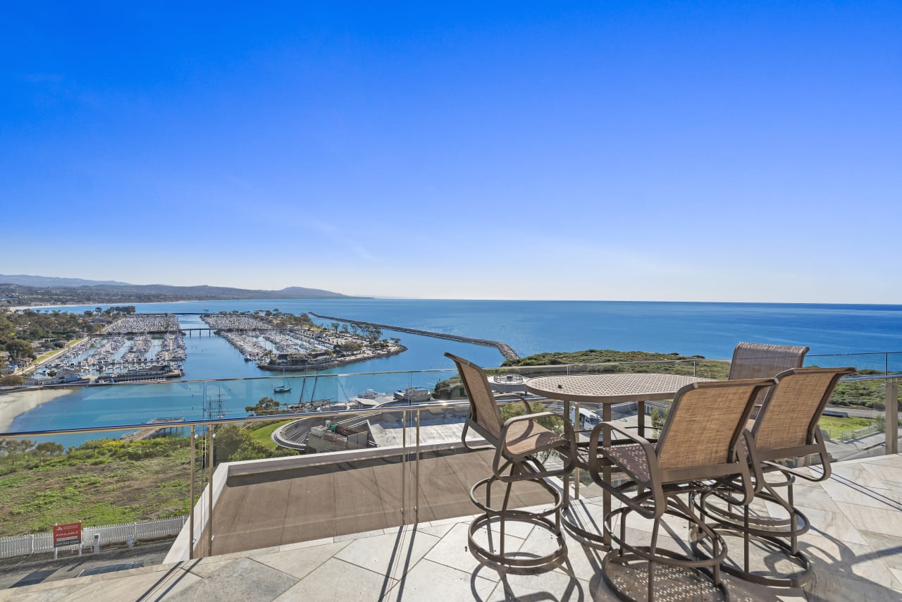 Stylish Blufftop Penthouse | Dana Point