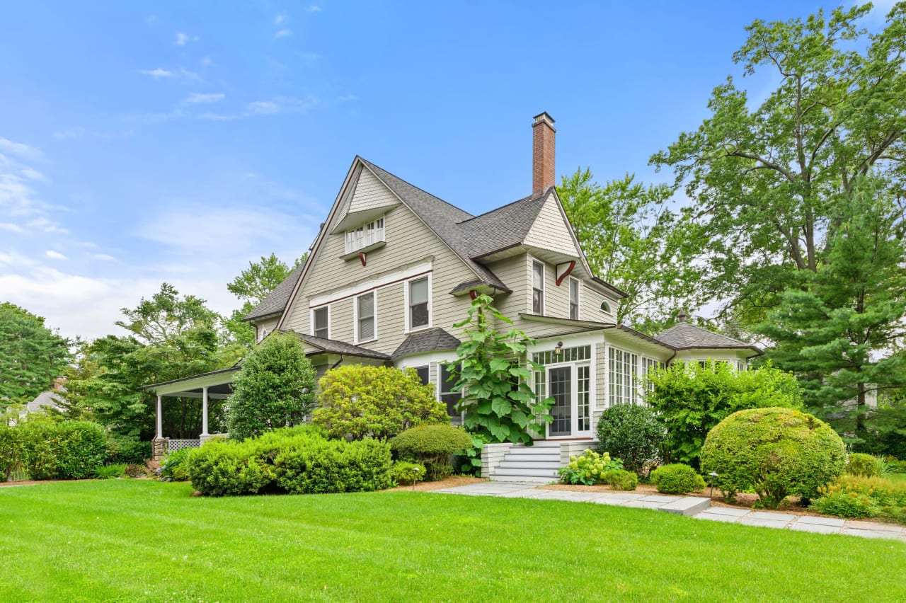 536 Orienta Ave Mamaroneck NY Orienta Point Sold by Brian Milton of Compass Brian Milton