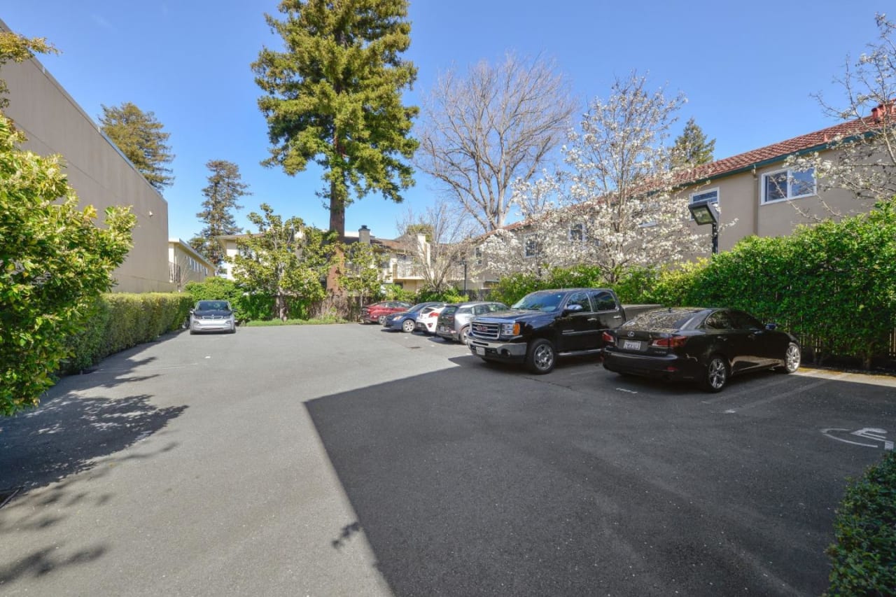 312 N. San Mateo Drive, Ste. 200