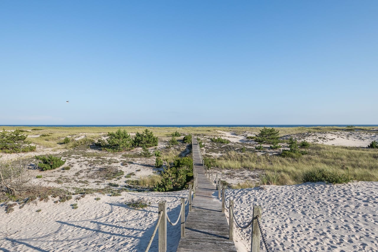 Iconic Meadow Lane Oceanfront 