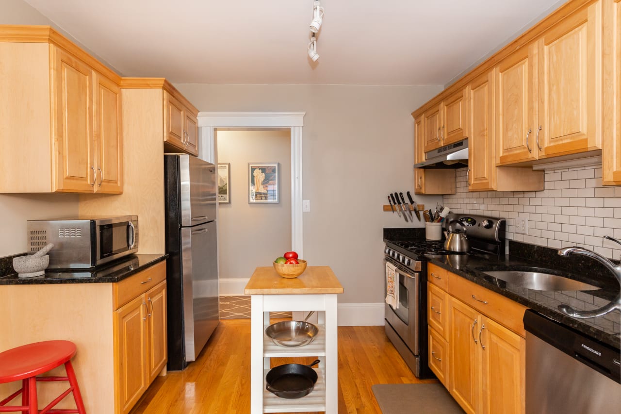 Cambridgeport Condo Dana Schaefer Team