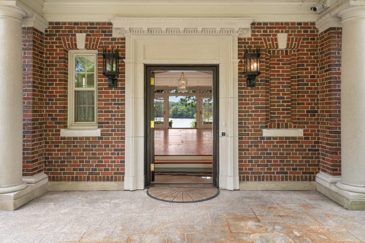 Dedham Estate Overlooking Weld Pond Jonathan Radford