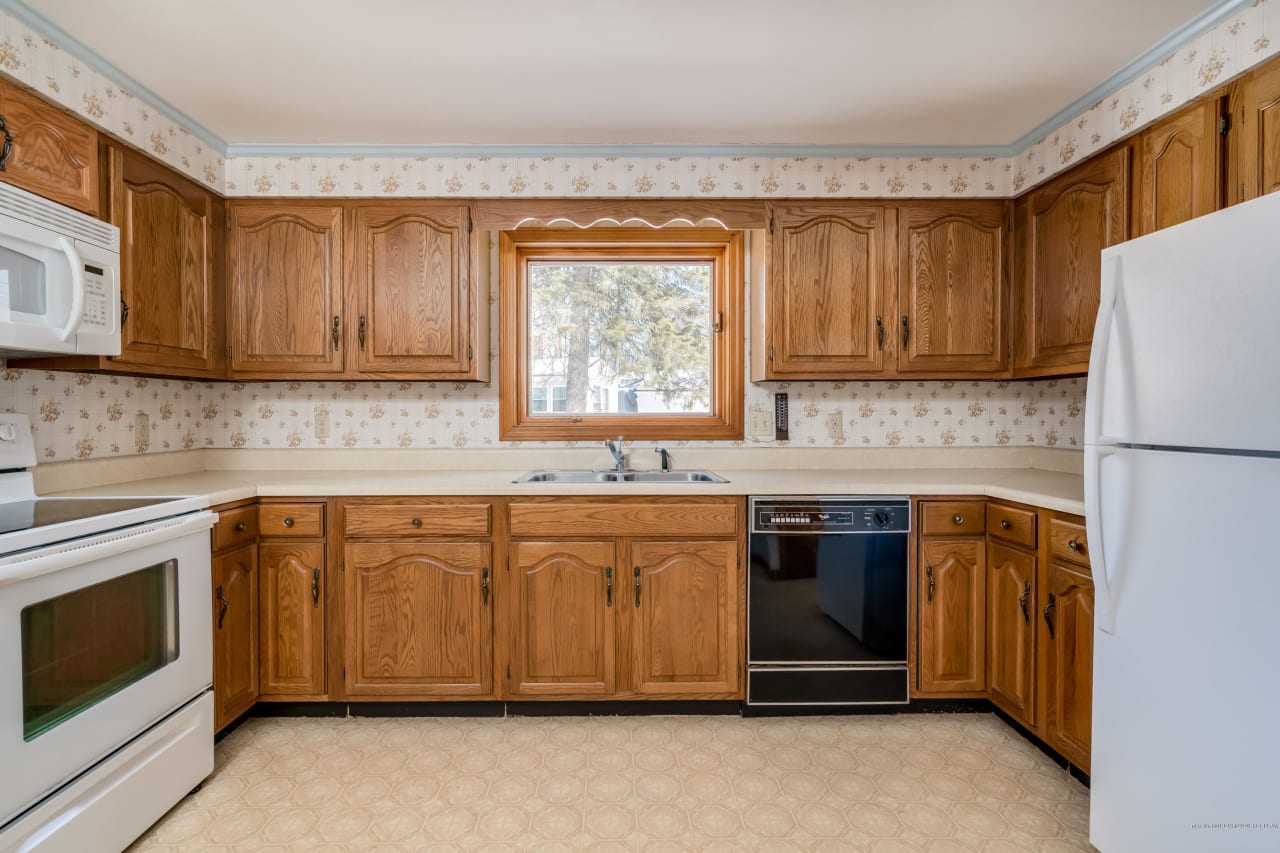 Charming Home in Convenient North Deering Location!! The David Banks