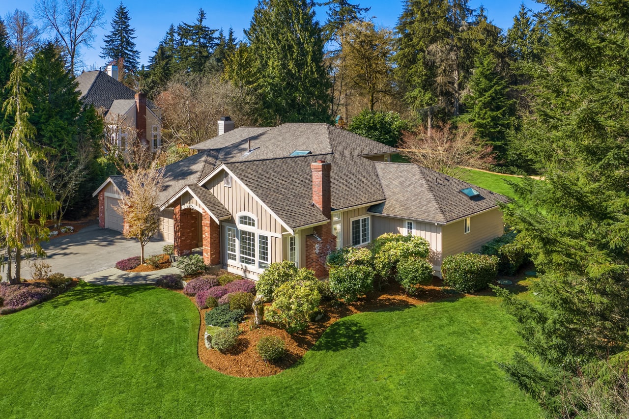 Woodinville, WA Lake of the Woods The Reese Real Estate Team