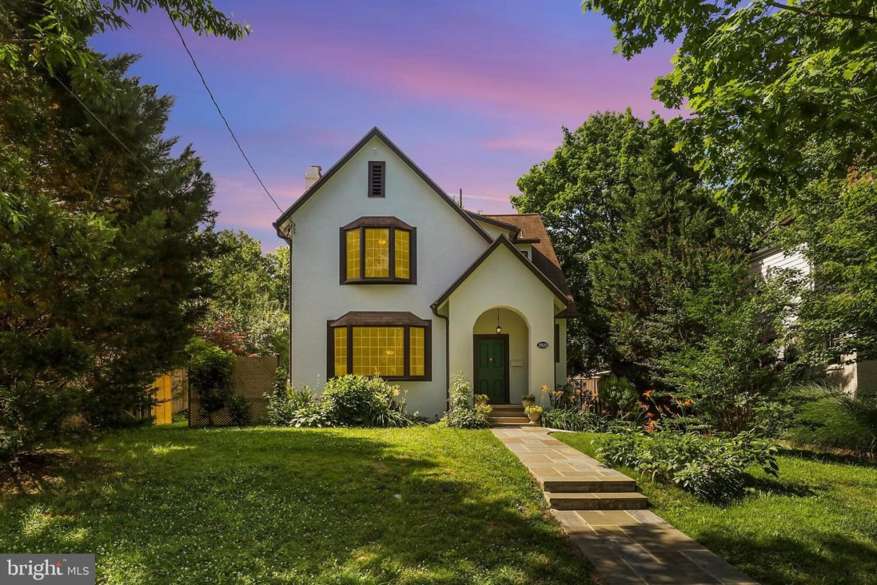 3920 Ingomar St NW Amy Wease Washington Real Estate Agent