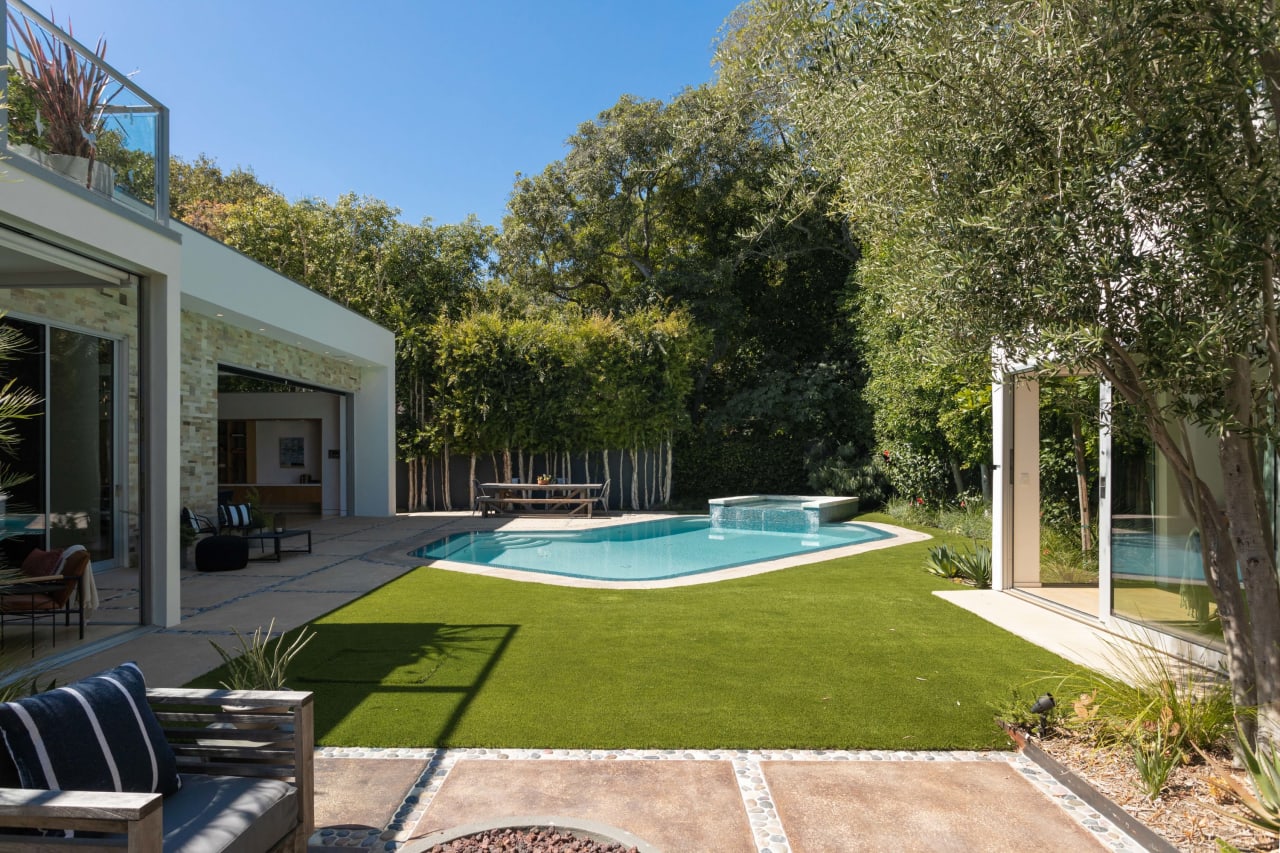 A Mid-Century Inspired Architectural Masterpiece in Los Feliz