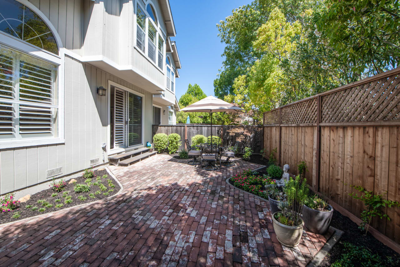 Remodeled Contemporary Townhome