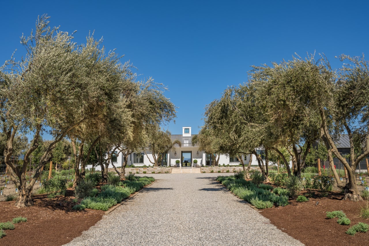 Stunning Napa Valley Compound 4183 Big Ranch Road 94558