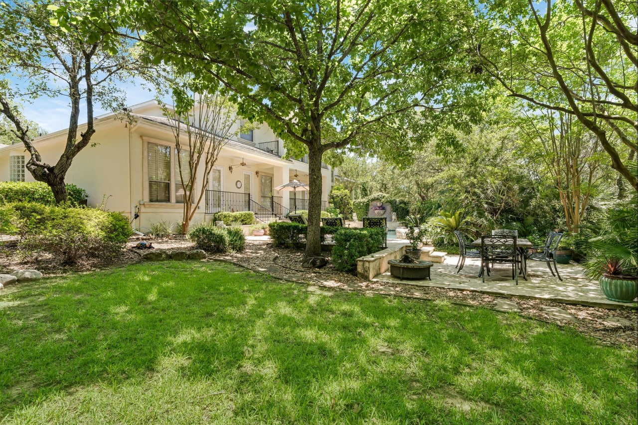 27815 Woodland Green Boerne, TX 78015 The Graves Group