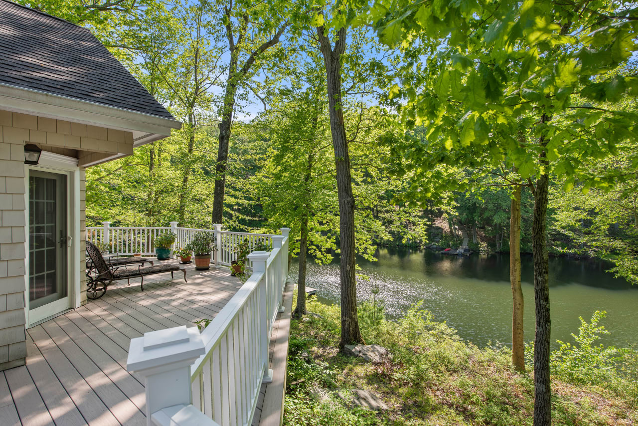 41 Long Pond Rd, Armonk NY Compass Greater NY Sold through with