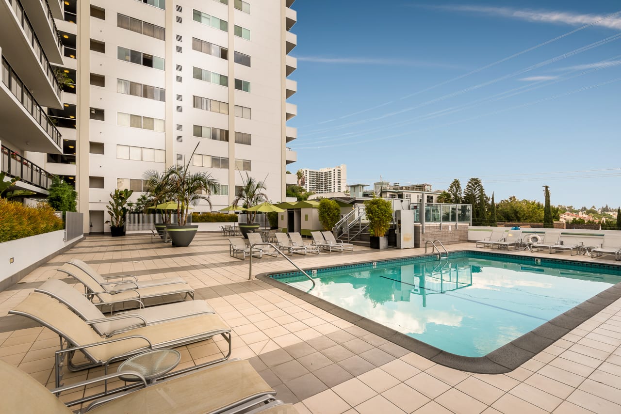 1155 North La Cienega Boulevard, Unit 610