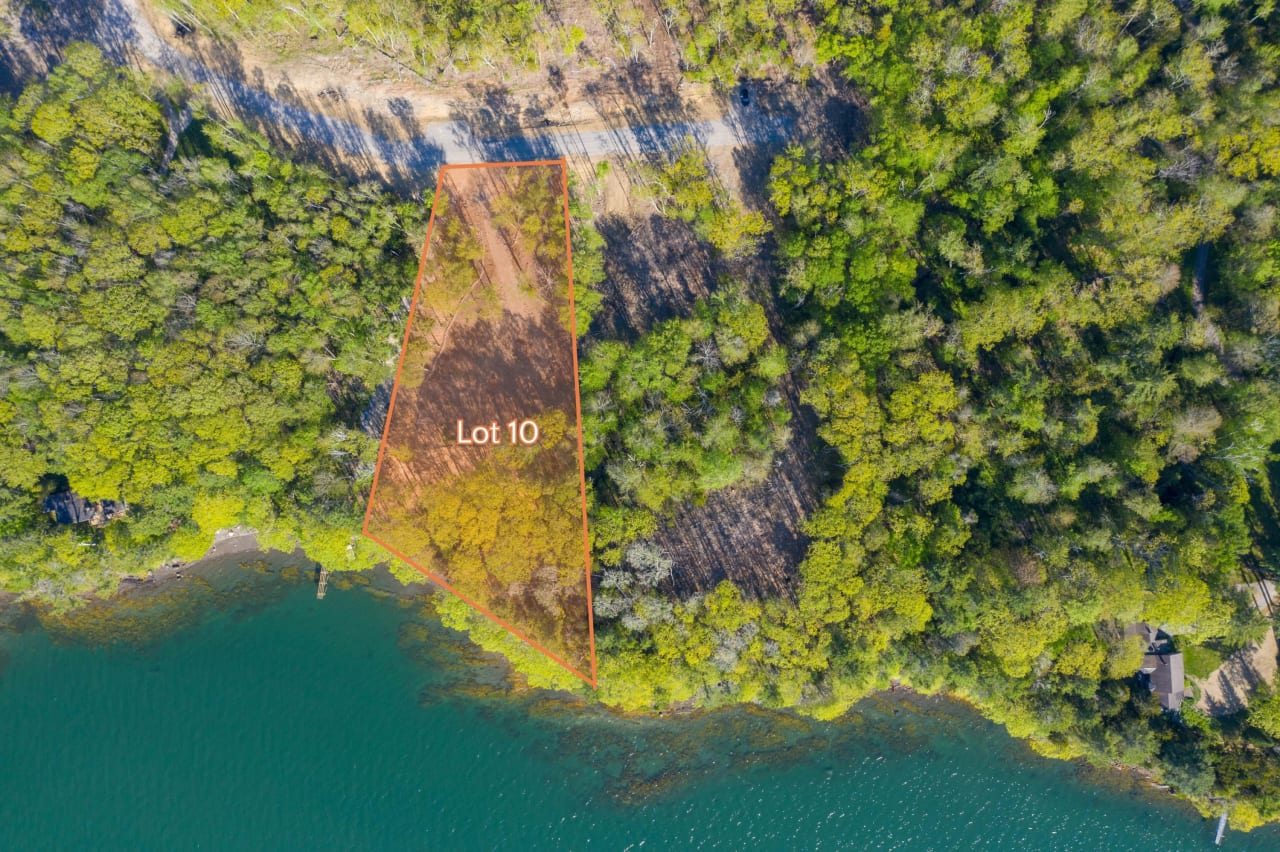 Premier lot in one of Harpswell's newest subdivisions! The David