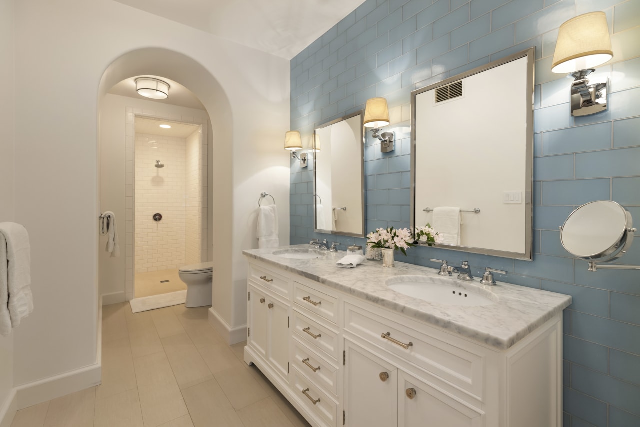 3919 Noela Place Honolulu, HI 96815 Tracy Allen