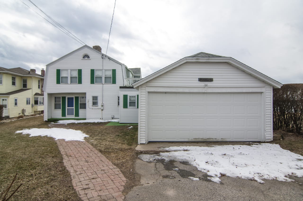 309 Giants Neck Road, Niantic Karen Hanson